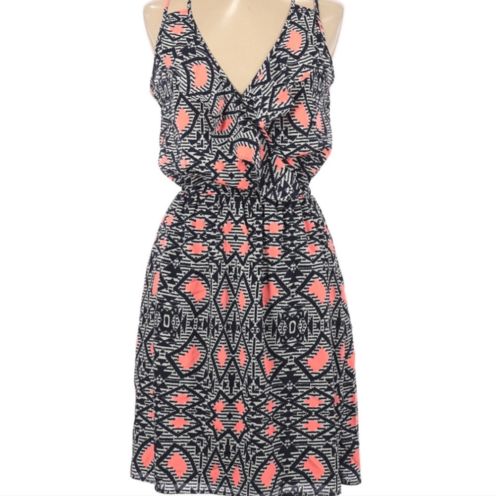 Patterned professional dress